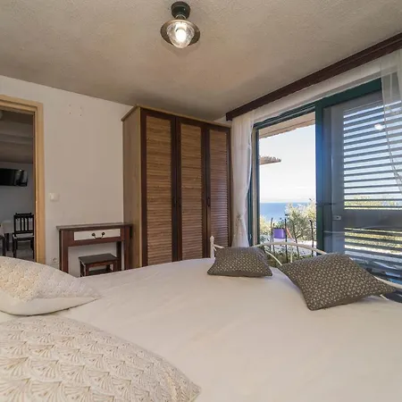 House On Punta Vela Luka