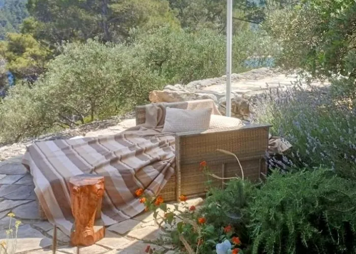 House On Punta Nyaraló Vela Luka